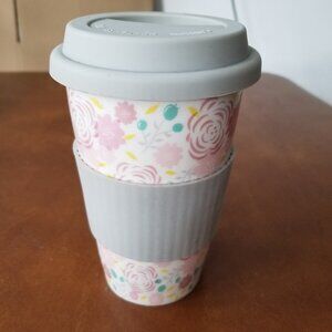 IQ Accessories Porcelain Pastel Floral Travel Mug